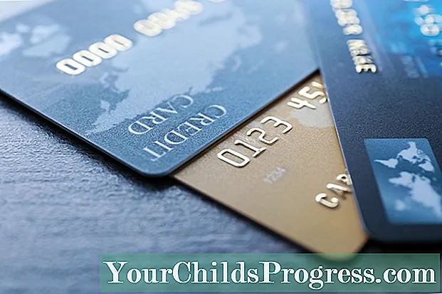 Pojasnjena dodelitev plačil s kreditno kartico