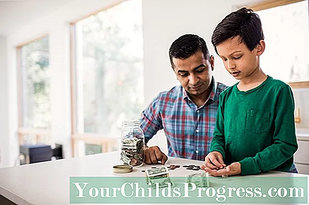 Трябва ли да замразите кредита на детето си?