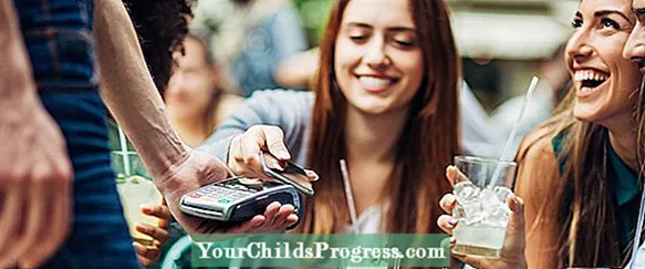 Više kreditnih kartica gomilaju nagrade za trošenje mobilnih novčanika